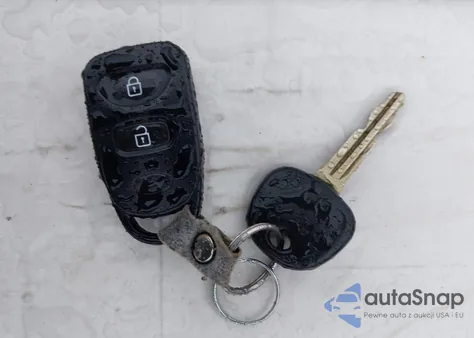 2011 Hyundai Tucson Gls from USA, damaged, VIN KM8JUCAC8BU261614